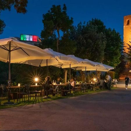 Affittacamere Arcobaleno San Leo Exteriér fotografie